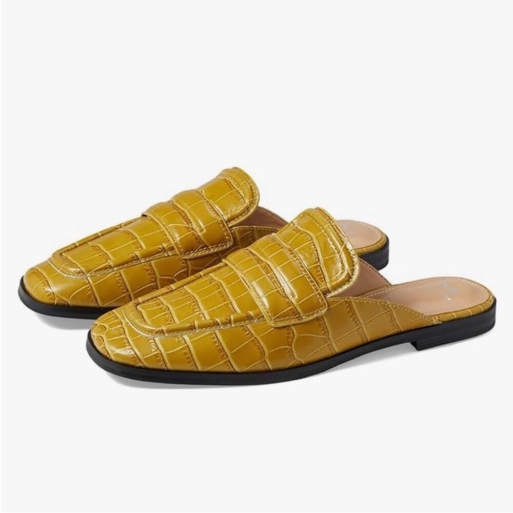 BOGO Marc Fisher Flyta Loafers New $160